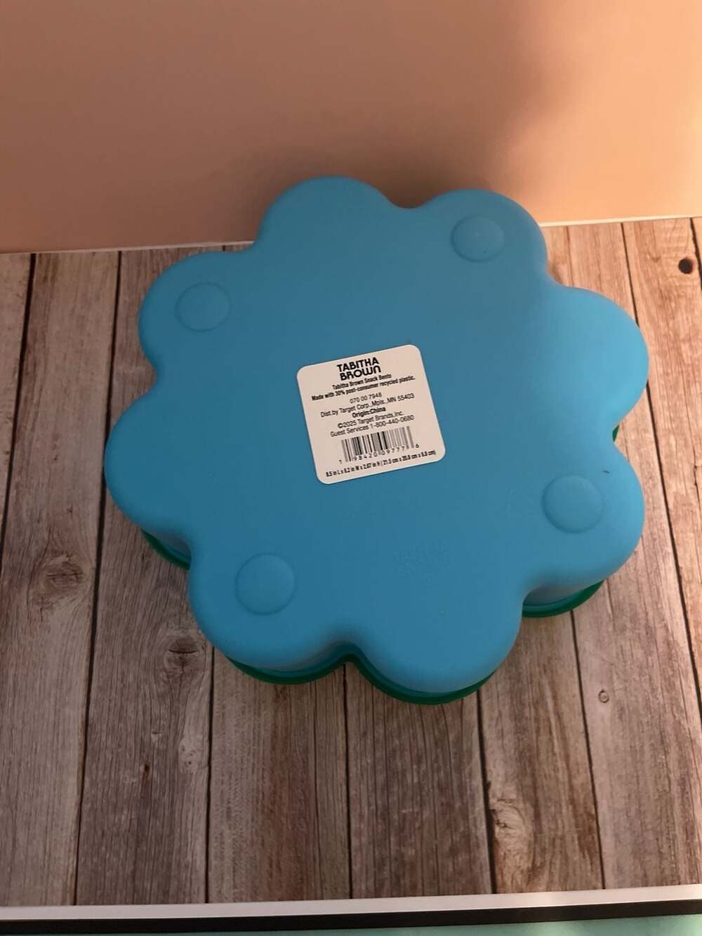 Tabitha Brown for Target "Snack Box " Flower Shaped Bento Box with Heart Inserts - Picture 3 of 5